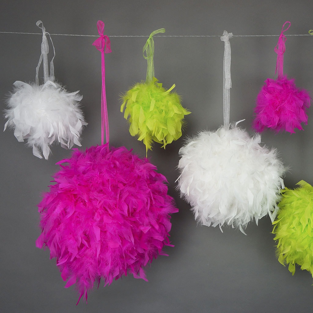 Chandelle Feather Pom Poms - Lime