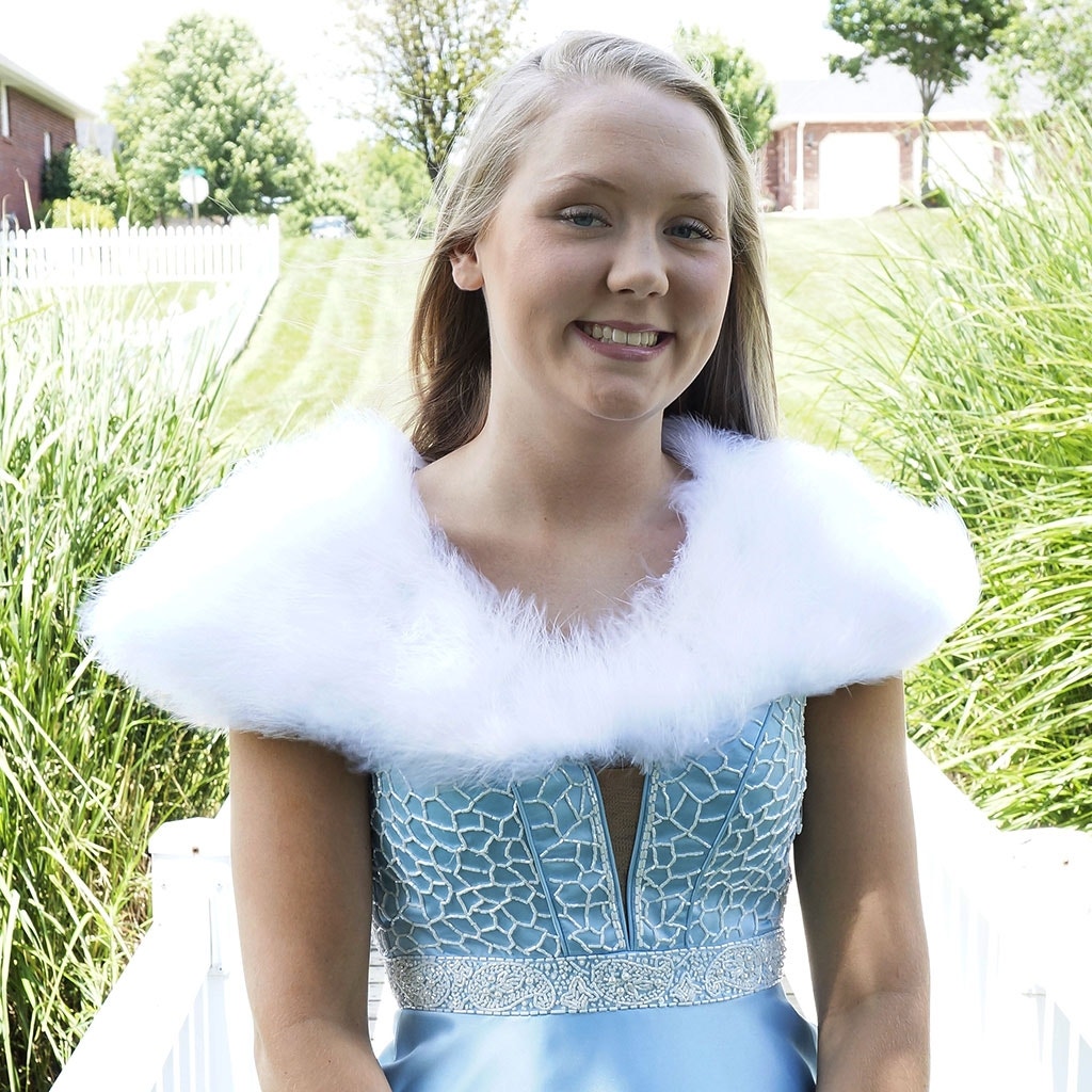 Marabou Feather Shawl w/Hook - White