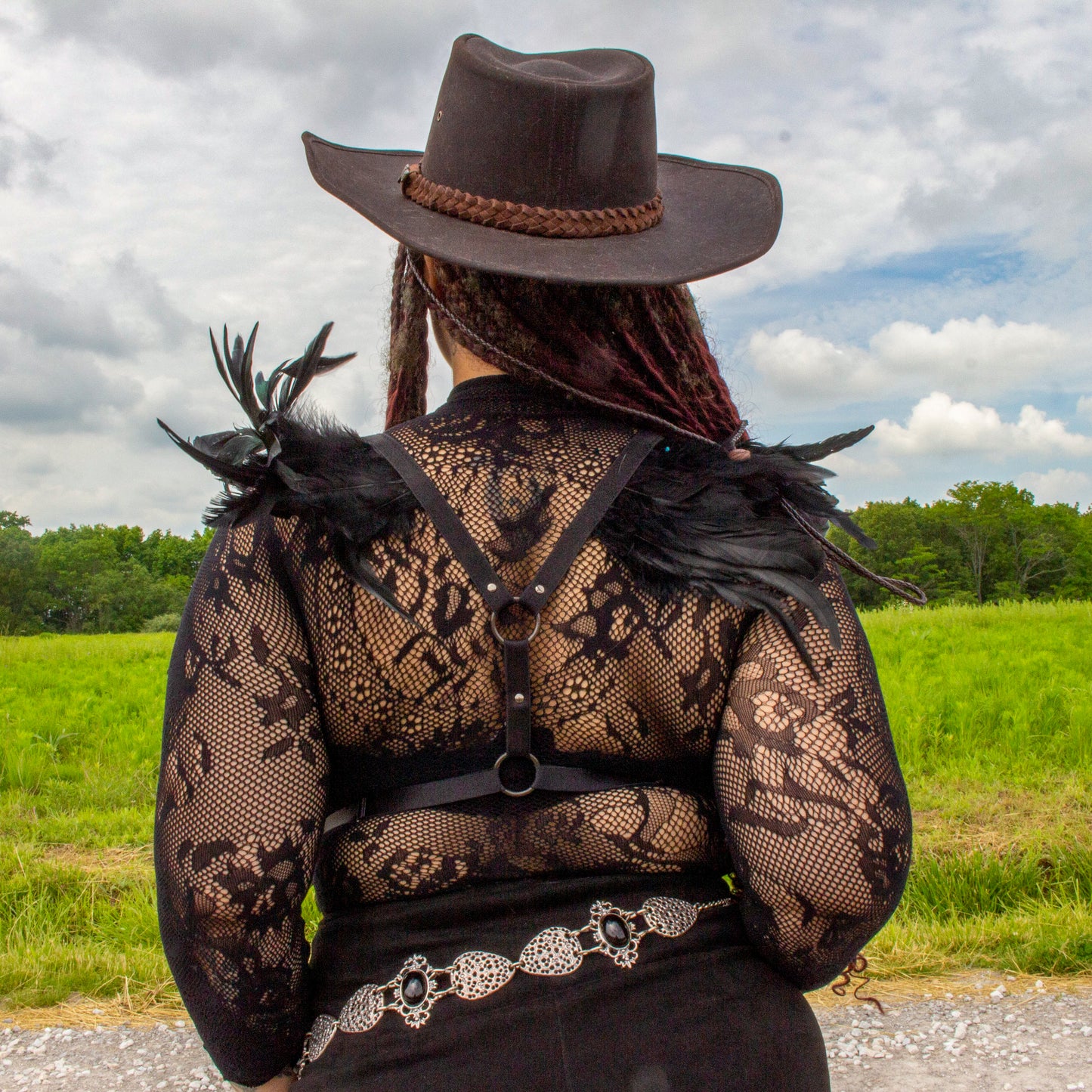 Dakota Feathers Down Harness - Black Iridescent