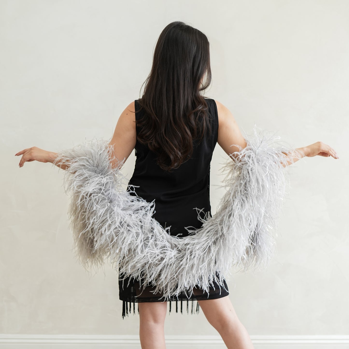 Silver 4 Ply Ostrich Feather Boa with Lurex