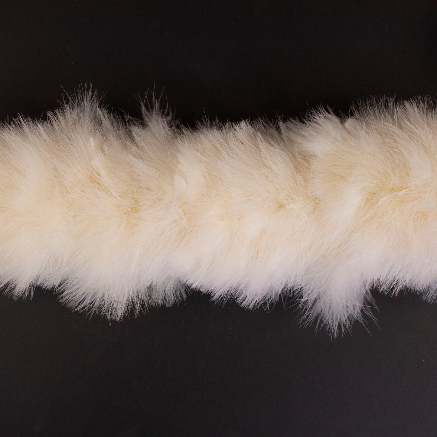 Marilyn Feather Boa - Ivory