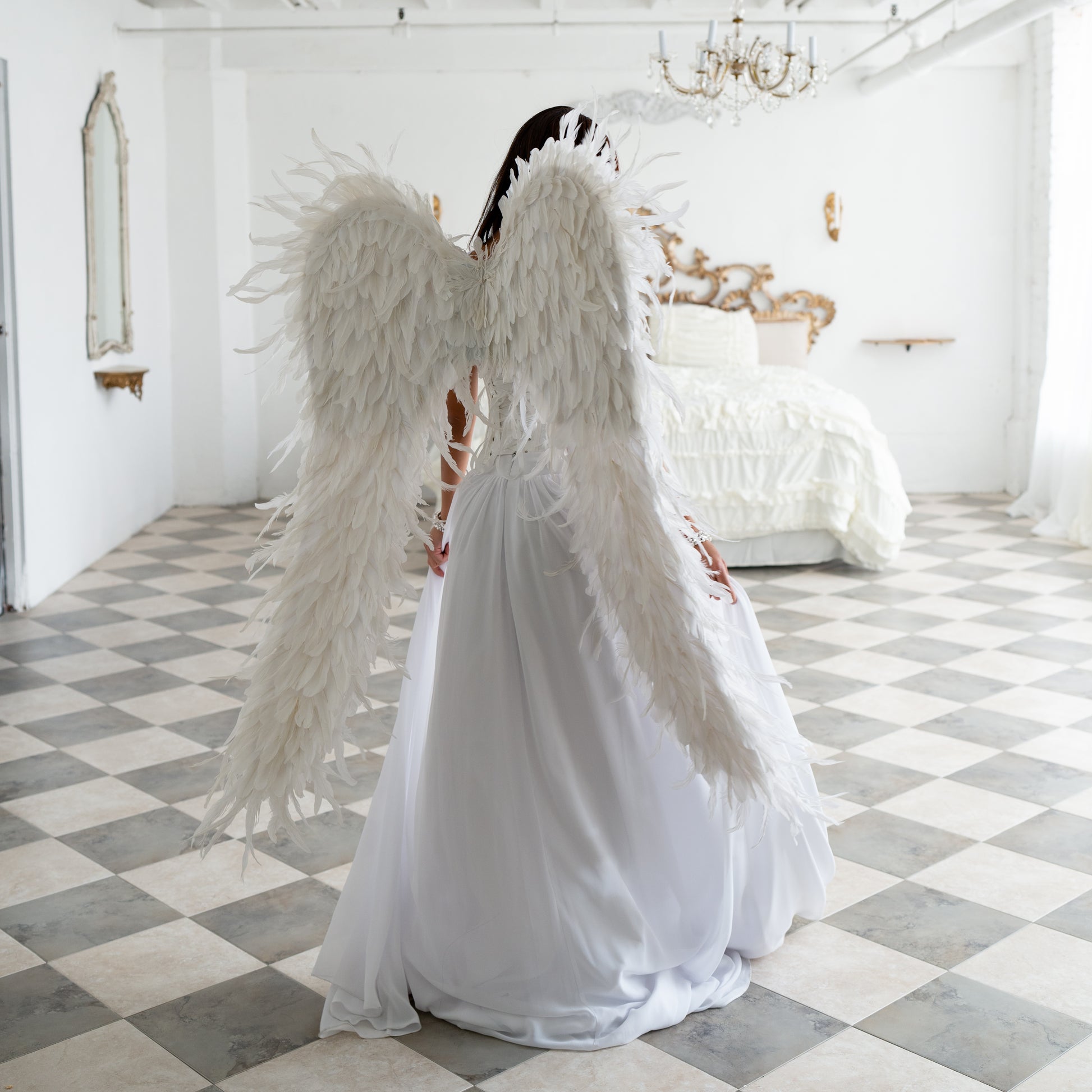 Extra Large White Feather Angel Wings | Giant Guardian Angel Wings Costume featherplace.com by Zucker Feather Products, Inc. Extra Large White Feather Angel Wings | Giant Guardian Angel Wings Costume featherplace.com by Zucker Feather Products, Inc.