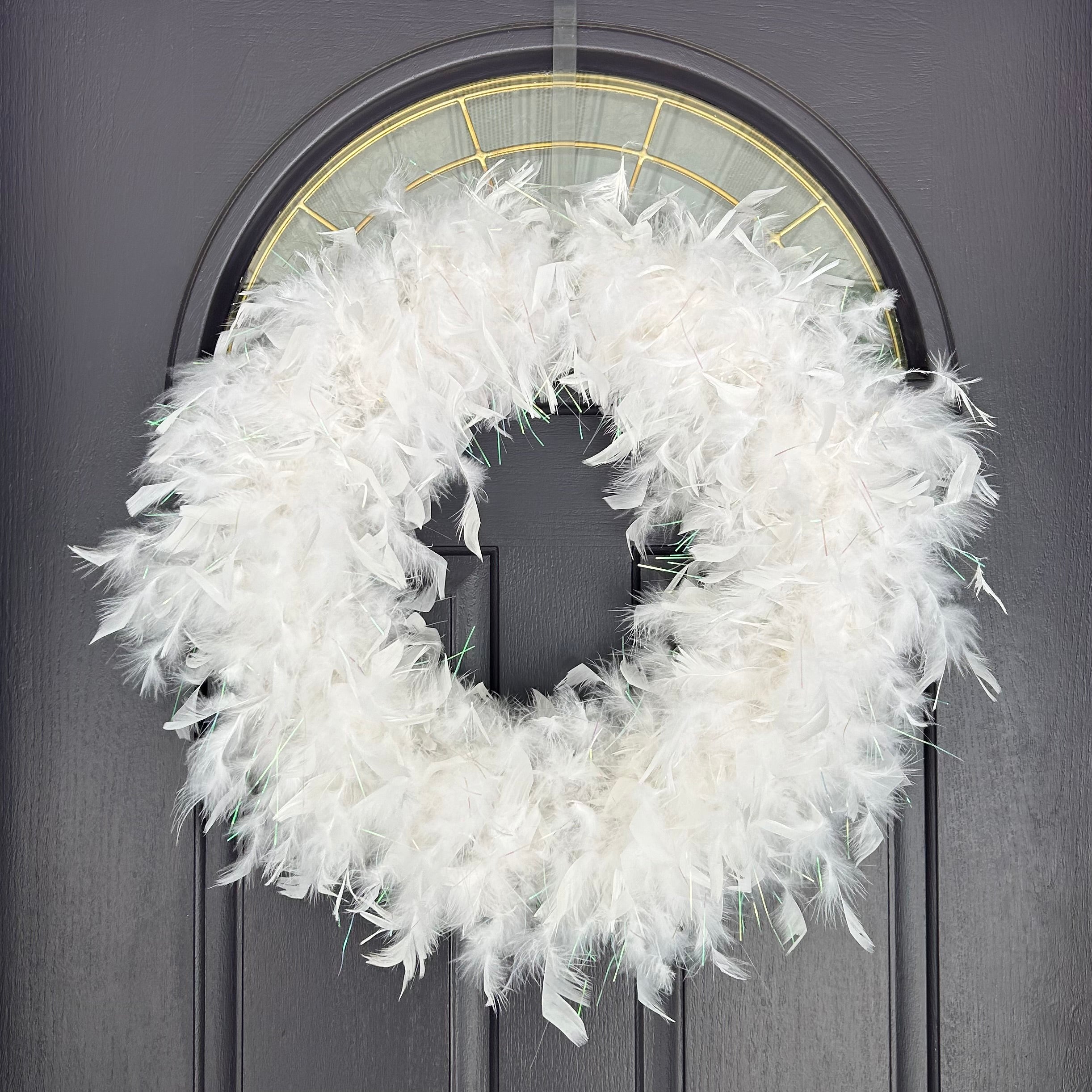 White Hackle Feather Wreath - 15