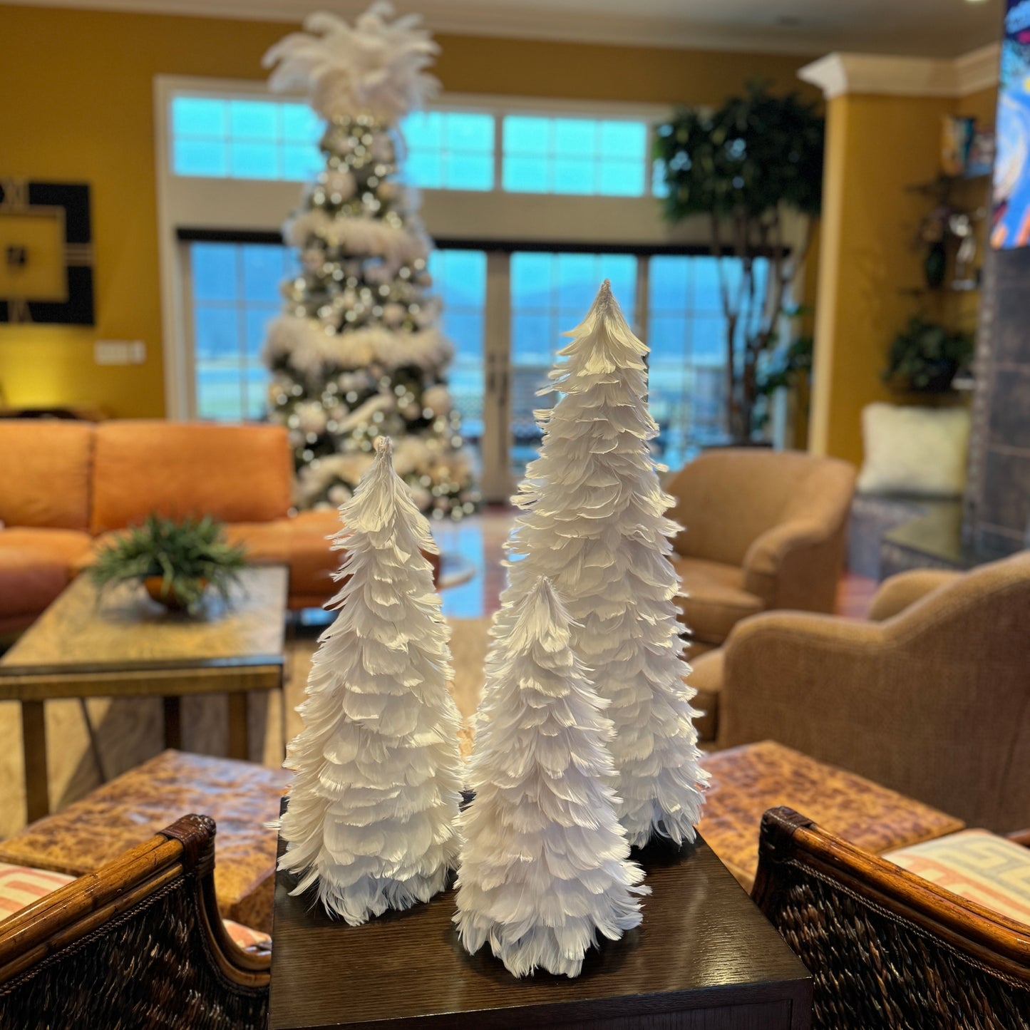 Goose Coquille Feather Tree 12" - White