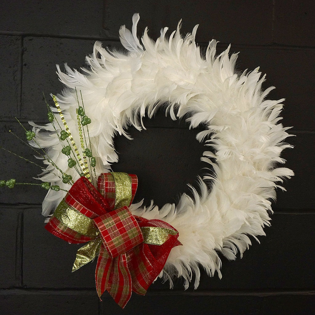 White Hackle Feather Wreath - 15